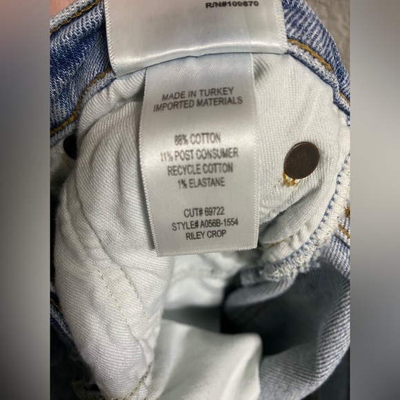 Agolde Riley Crop Jeans - Picture 5 of 11